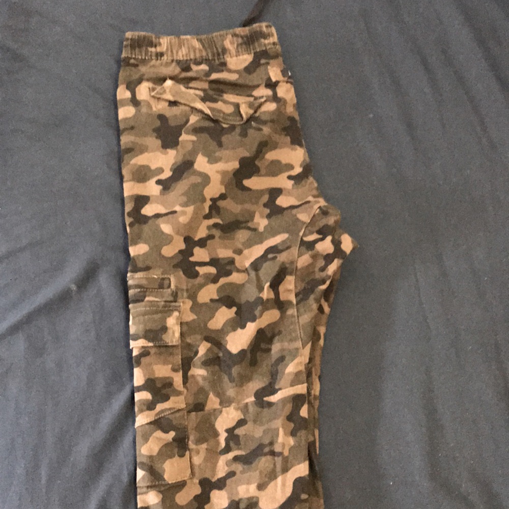 Urban outfitters camouflage jeans